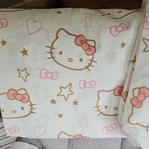 Hello Kitty Pink and Gold Sheet & Comforter Set